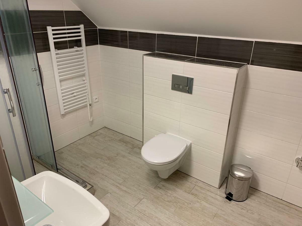 Mikulov Inn - Apartments Slunce Bagian luar foto