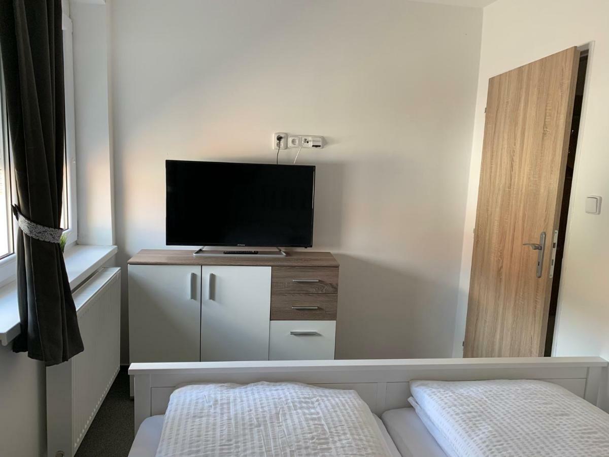 Mikulov Inn - Apartments Slunce Bagian luar foto